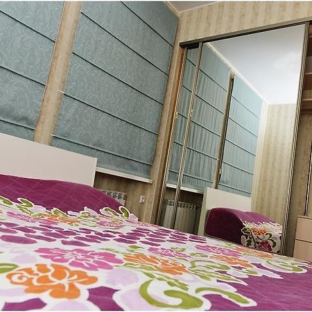 Apartment On Bulvar Mira 8 Karaganda Exterior photo